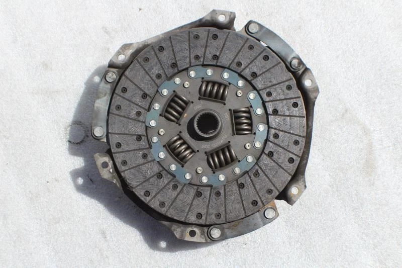 Chevrolet Corvette 1987 placa de presión de embrague Foto 2 de 4