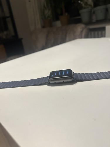 Apple Watch Series 3 42 MM Gebraucht Smartwatch für iPhone - Bild 14 von 14