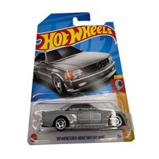 Hot Wheels Die-Cast Vehicle Turbo Mercedes-Benz 560 SEC AMG Silver 1989