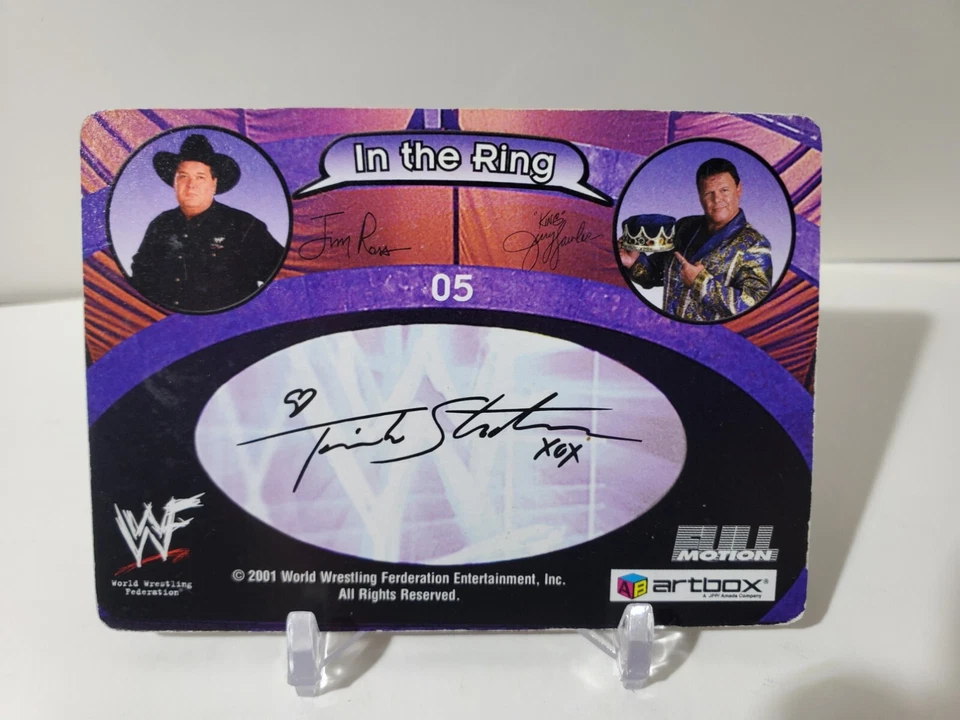 2001 Artbox WWE WWF In the Ring #05 Trish Stratus Chase 3D Lenticular Card - Image 2 of 2