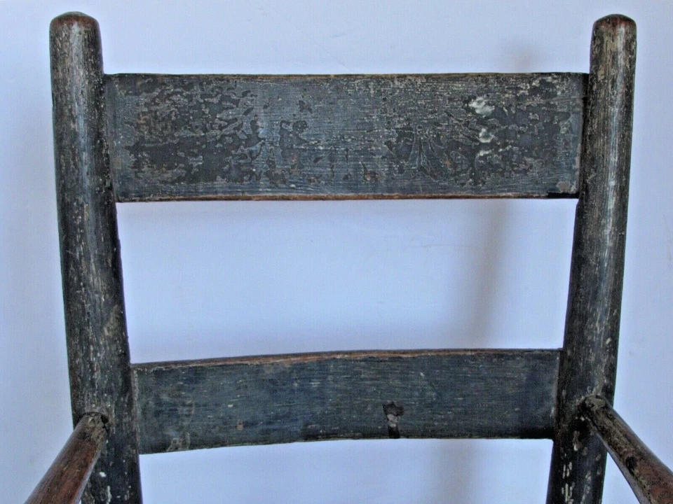 古董美国板条靠背儿童摇椅旧油漆 c.1880 — 第 2/4 张图片