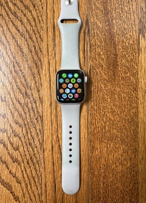 Apple Watch Series 4 40mm Silver Aluminum GPS + Cellular A1975 Grey + Cyan Band