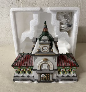 DEPT 56 Department 56 North Pole Series Hall of Records Building Lighted #56392
