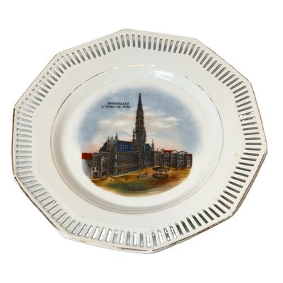 BRUXELLES L  HOTEL de Ville Brussels, Belgium ANTIQUE SOUVENIR DISH PLATE