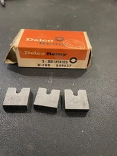 Delco Remy Generator 3 Brush Set D-709 809637 NOS
