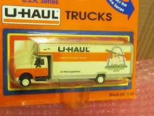 U HAUL TRUCK DECORATED IN MISSOURI, USA SERIES U HAUL TRUCKS BY IHC NEW HO SCALE