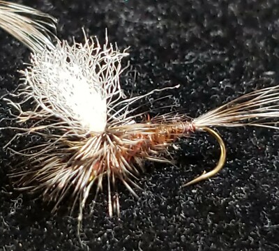 FLY FISHING FLIES SIZE 12 PARACHUTE GULPER SPECIAL CUSTOM TIED DRY FLY