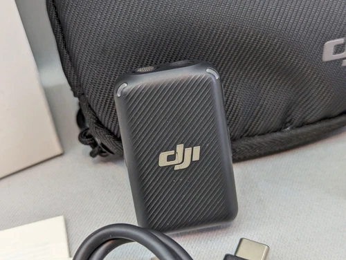 DJI Mic (1 TX + 1 RX) Wireless Microphone 250m (820 ft.) Range14-Hour Rec (B2) - Picture 4 of 10