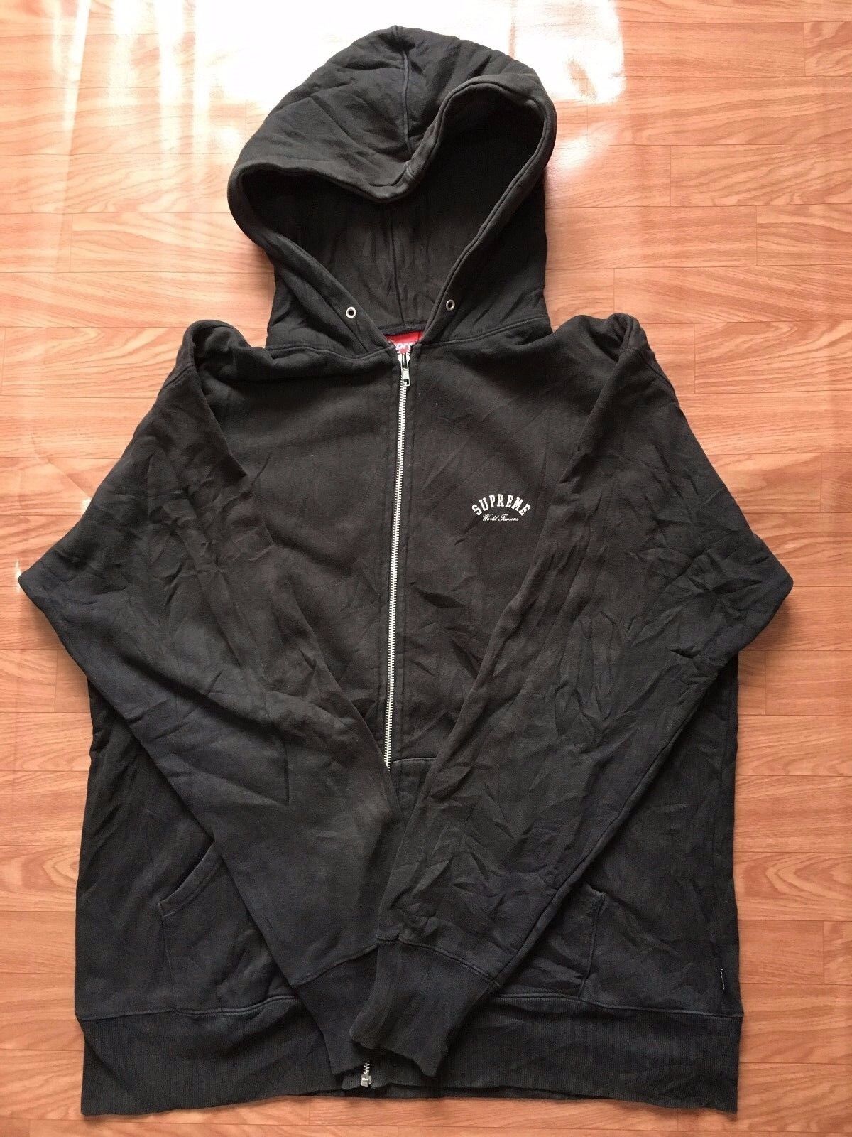 SUPREME WORLD FAMOUS TEAM FULL ZIP MADE IN CANADA SIZE XL HOODIE