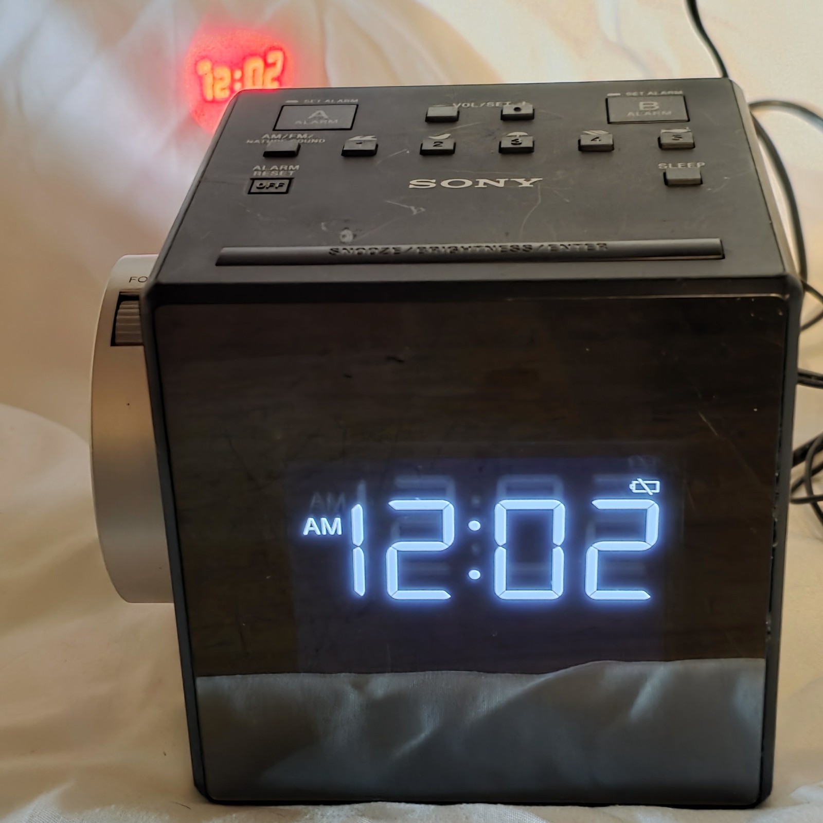 Sony ICF C 1 PJ Clock Radio Black AM/FM Dual Alarm Nature Sound Projection