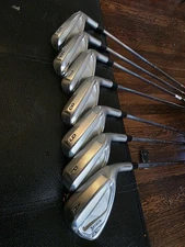Srixon ZXi4 5-AW RH Iron Set Regular Flex