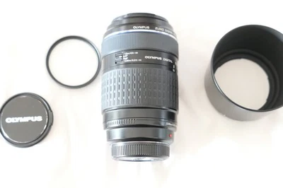 ZOOM OLYMPUS DIGITAL 70-300 ZUIKO MONTURE 4/3 1:4.0-5.6 - Photo 1/4