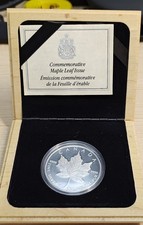 1oz Canadian .9999 Silver Maple Leaf Coin 1979-1989 Anniversary BRILLIANT STRIKE