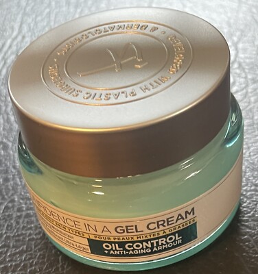 It Cosmetics confidence in a gel cream, Ultra Light-Skin Balancing Moisturizer