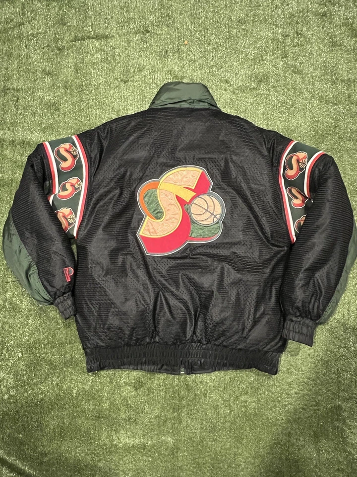 Vintage 90s Pro Player Seattle Supersonics Reversible Puffer Jacket Size Medium - Image 3 of 4