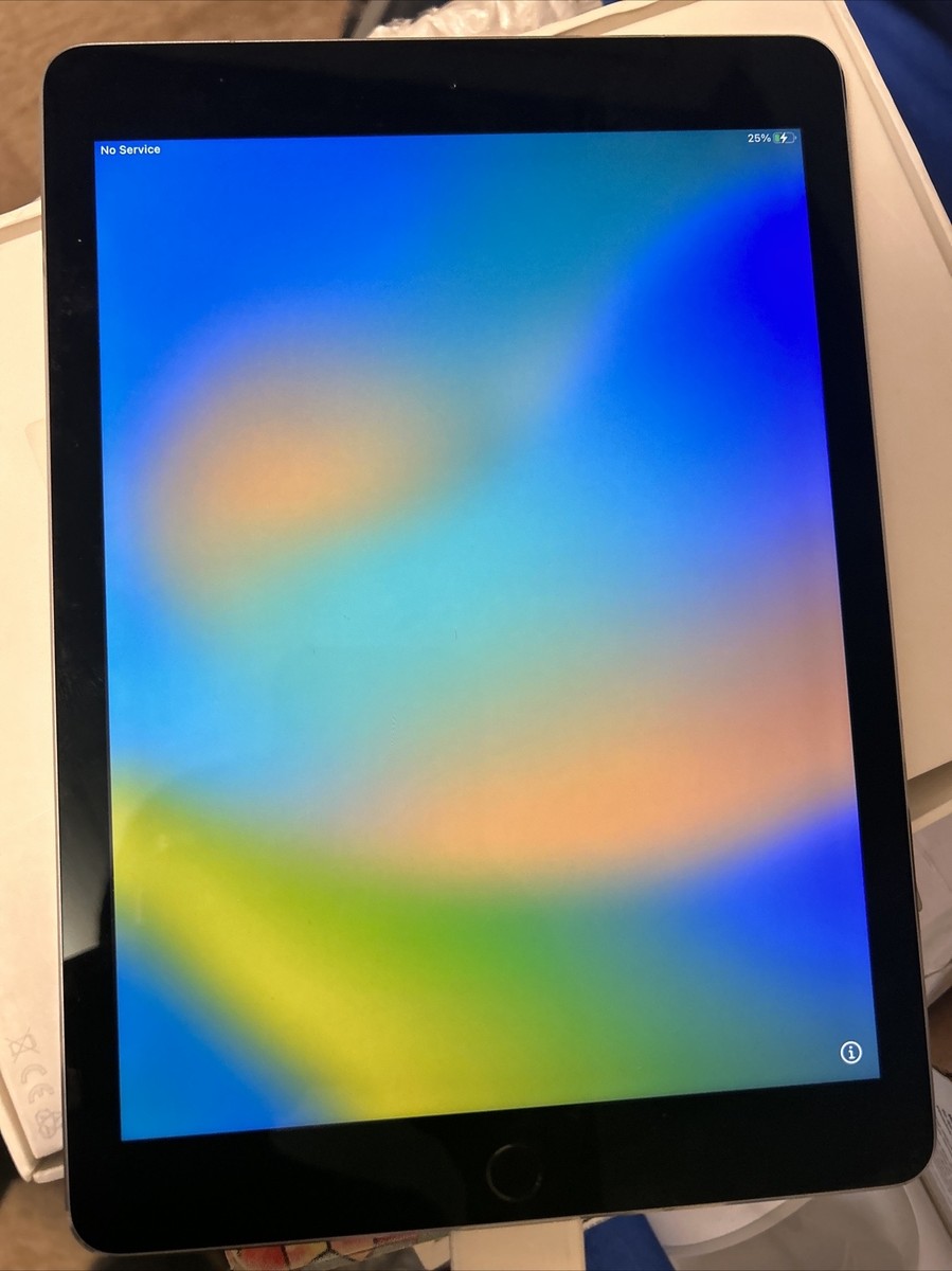 Apple iPad 7th Gen. 128GB, Wi-Fi + 4G (Unlocked), 9.7 inch