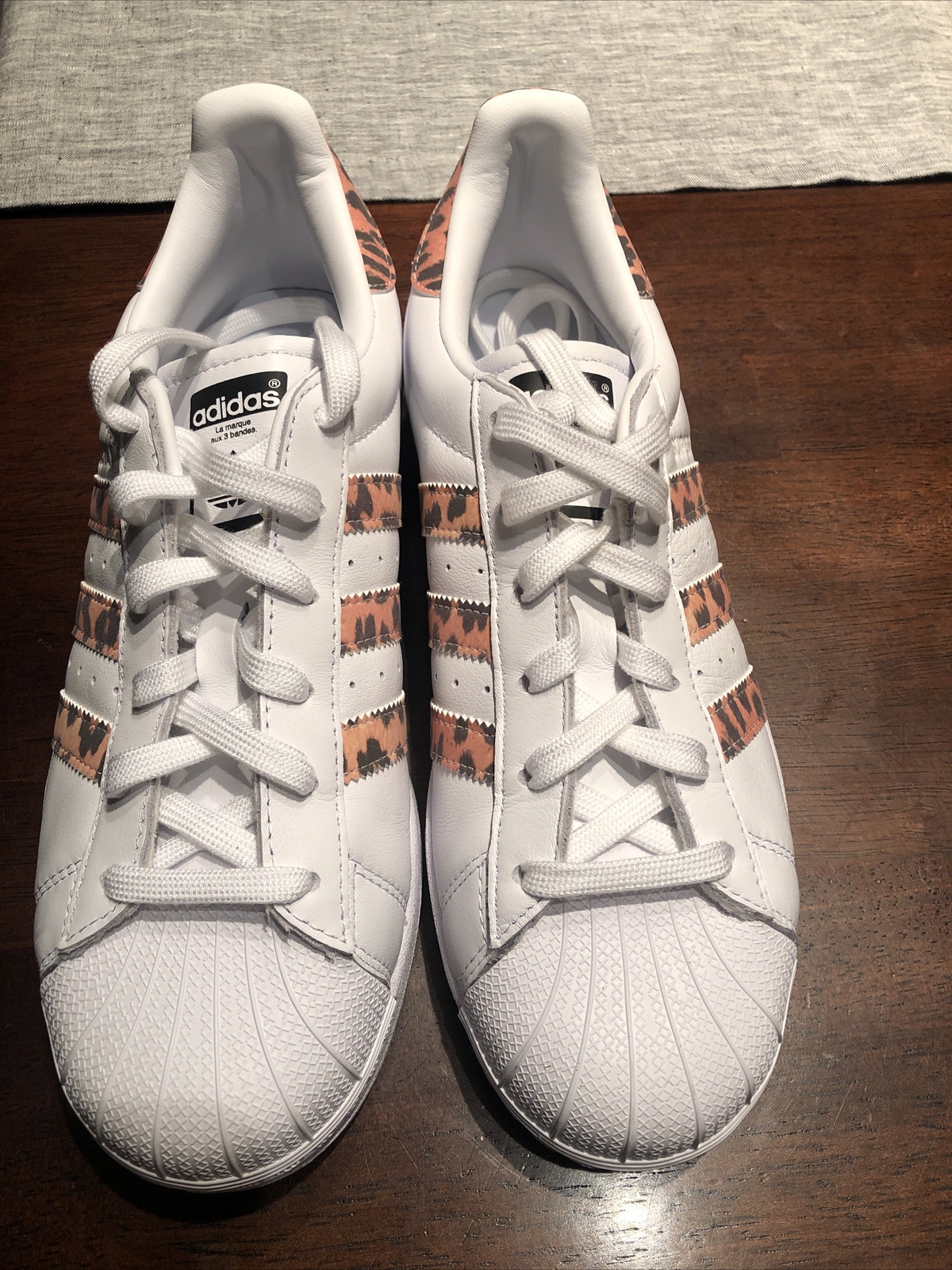 adidas superstar tiger print