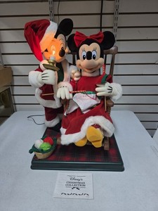 1997 Telco Disney Mickey & Minnie Claus Rocking Knitting X-mas Motionette