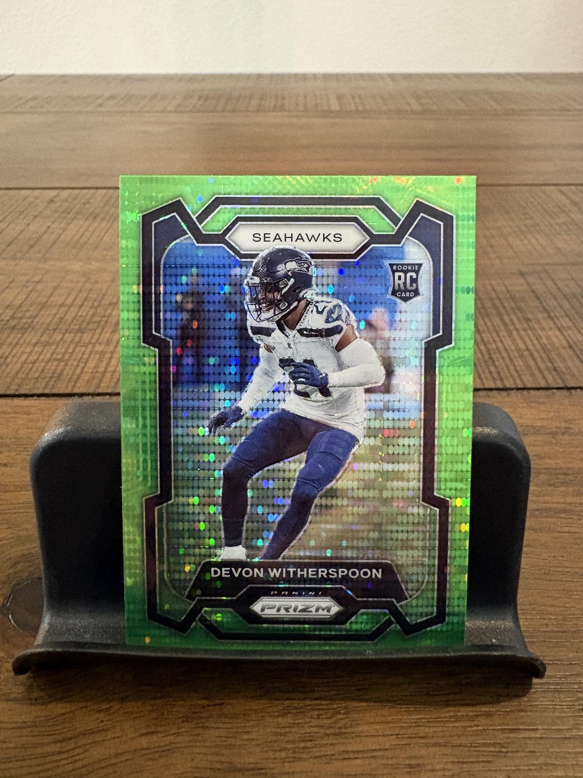 2023 Panini Prizm #389 Devon Witherspoon Neon Green Pulsar RC