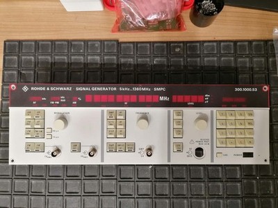Rohde&Schwarz Signalgenerator SMPC