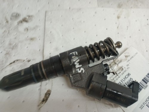 3074219/3087557 Cummins M11 Fuel Injector  (12069401