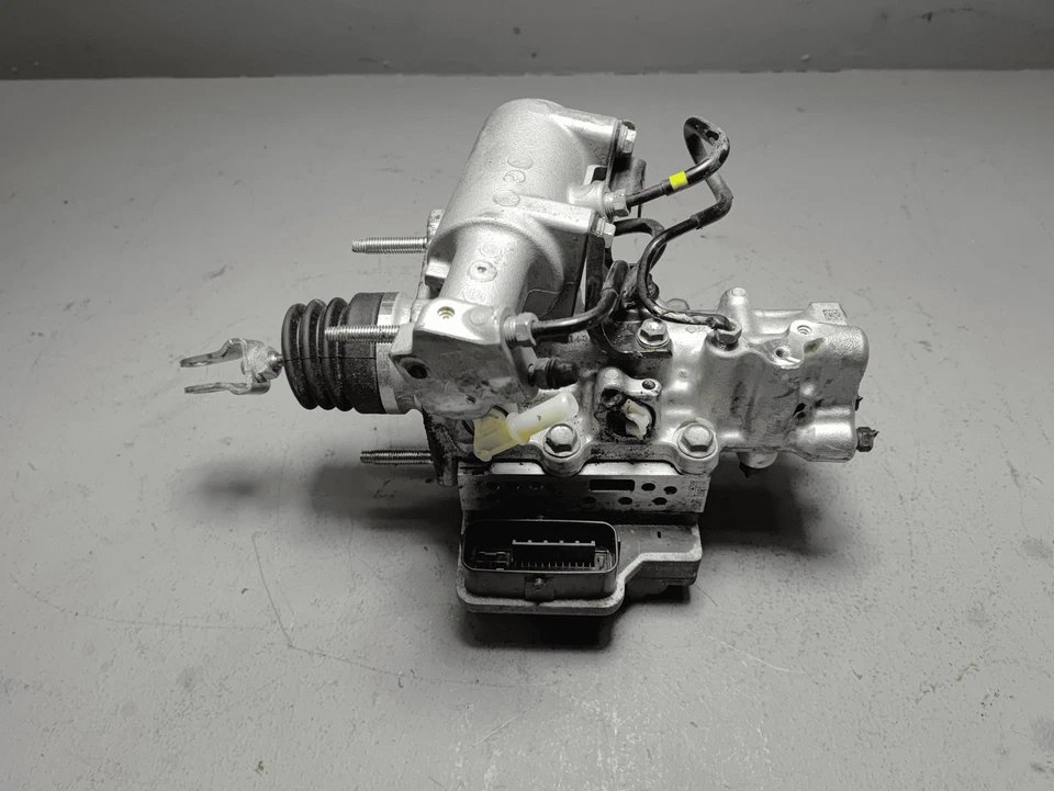 Toyota RAV4 2019-2023 híbrido potencia freno refuerzo cilindro maestro OEM Foto 3 de 4