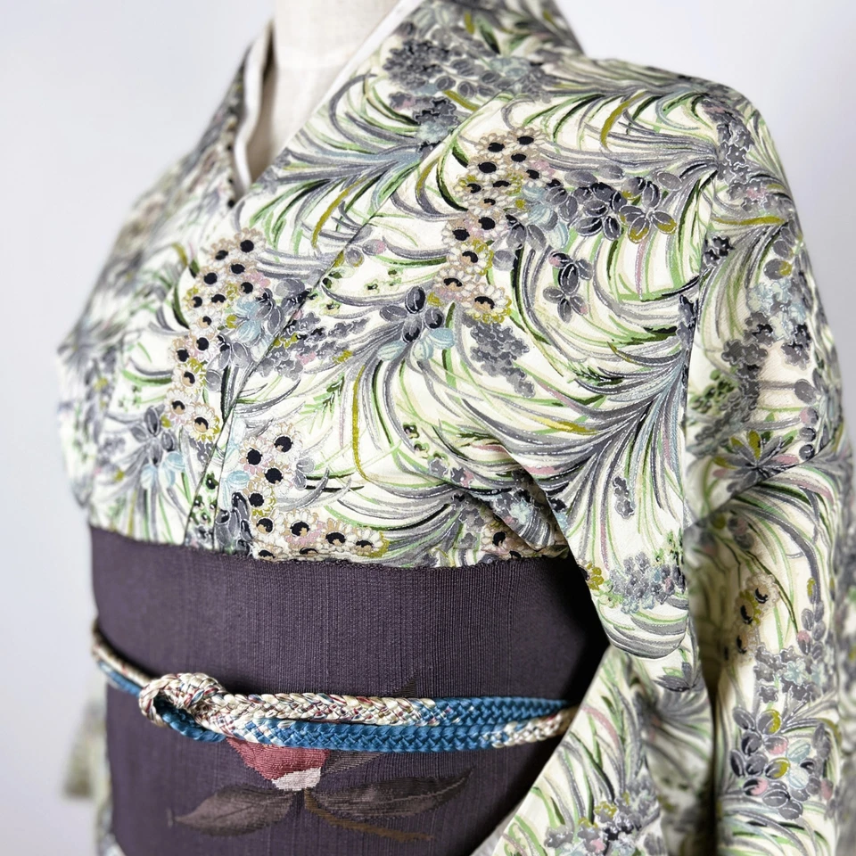 【Casi como nuevo】upcycle kimono, bata kimono, vestido kimono, diseño de patrón de flores Foto 2 de 4