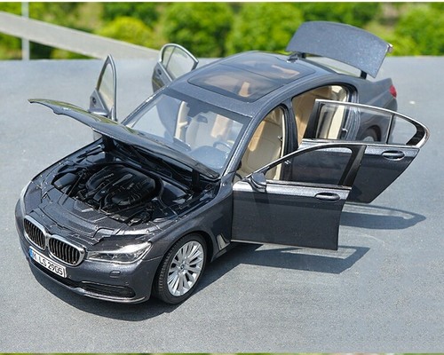 1/18 BMW 7 Series 750Li G12 2017 Diecast Model Car Toy Collection Gray/Dark Blue - Picture 9 of 10