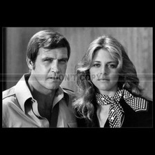 Photo F.025755 LEE MAJORS LINDSAY WAGNER (SIX MILLION DOLLAR MAN, BIONIC WOMAN)