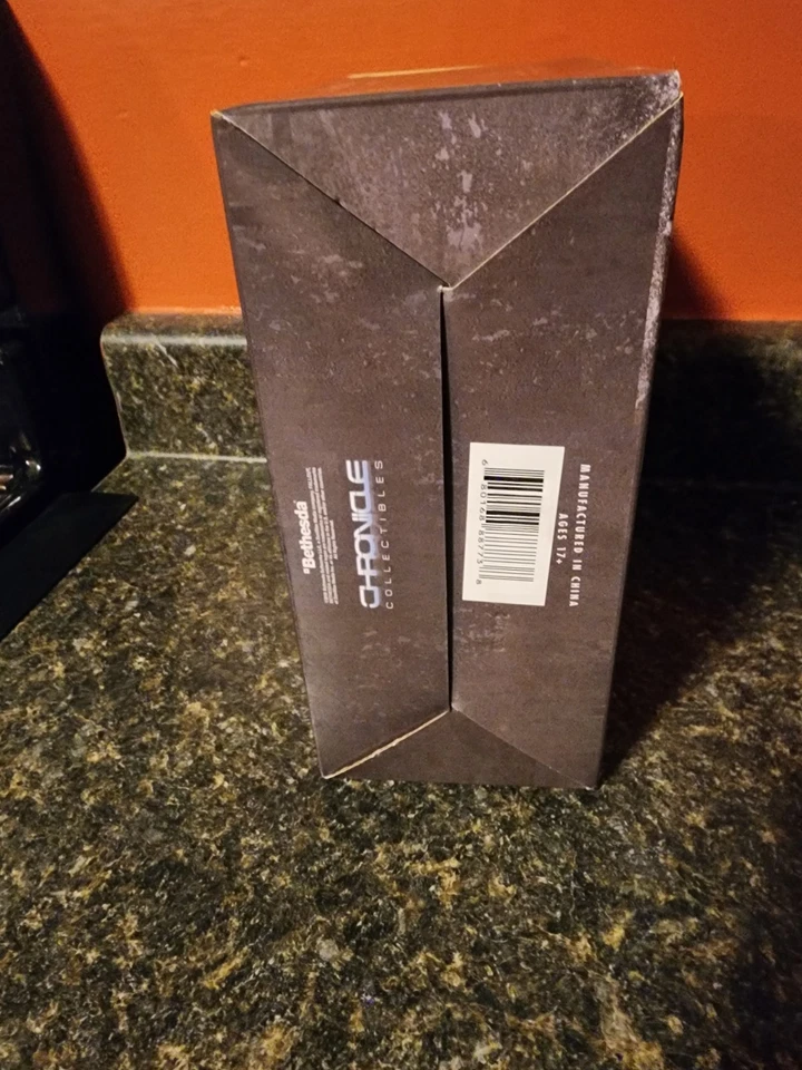 Official Fallout Fusion Core Replica Chronicle Collectibles Bethesda - Image 4 of 4