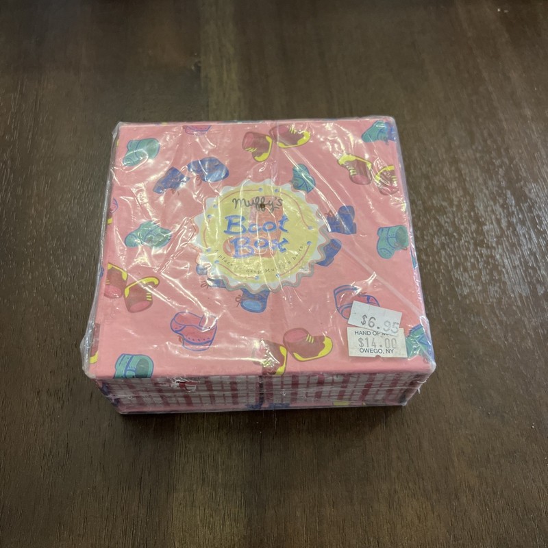 Muffy Vanderbear Boot Box from the Boudoir Collection NEW