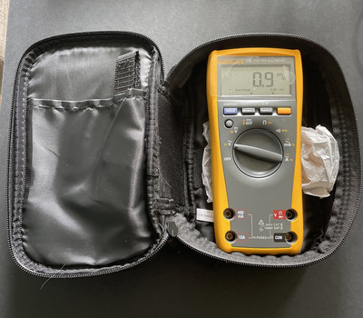 Fluke 179/EDA2 Digital Multimeter Kit
