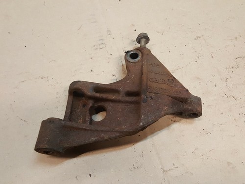 VW PASSAT B3 1.8 G60 LICHTMASCHINENHALTER HALTERUNG 037903245