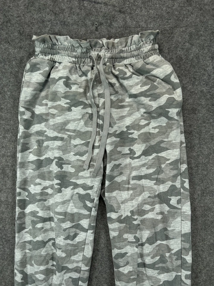 No Boundaries Sweatpants Juniors 3/5 White Camo Ruffle Waist Ladies - Image 3 of 4