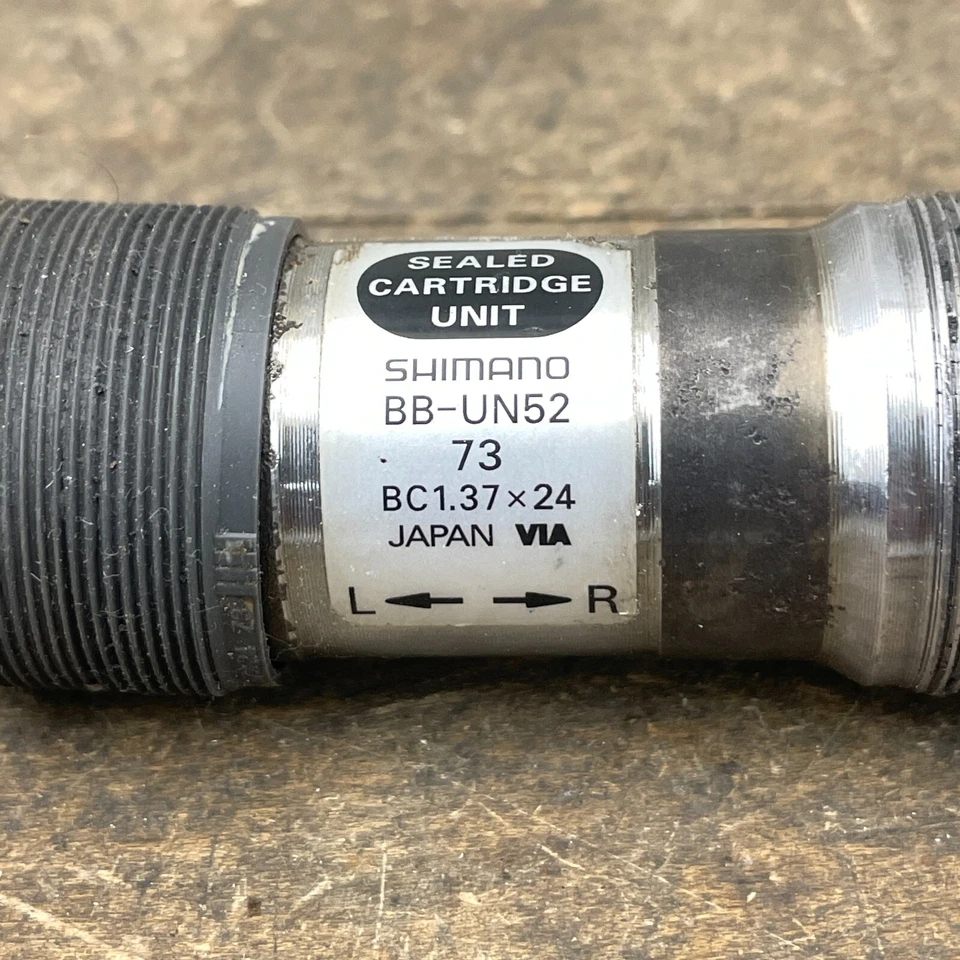 Vintage Shimano BB-UN52 Bottom Bracket 73 1.37 x 24 113 mm Spindle - Image 4 of 4