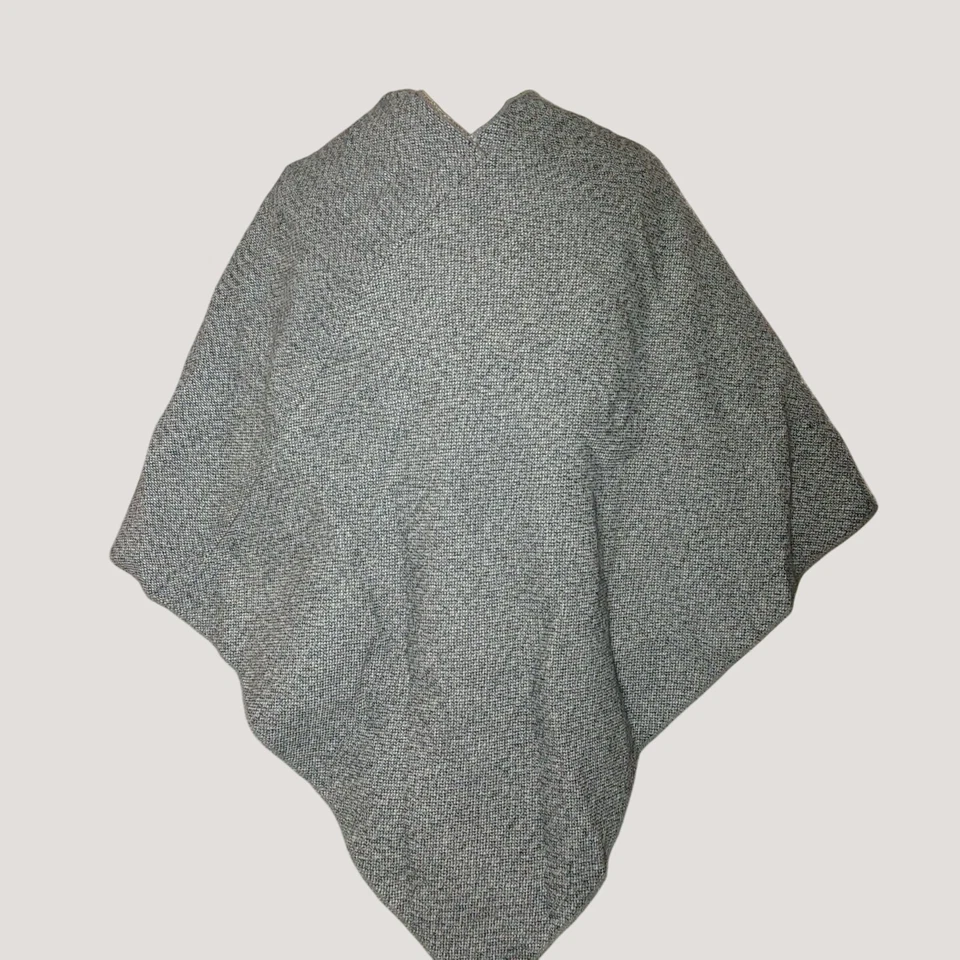 Poncho de lana de alpaca Annadele Alpacas para mujer chal envolvente gris lavable a mano Foto 3 de 4