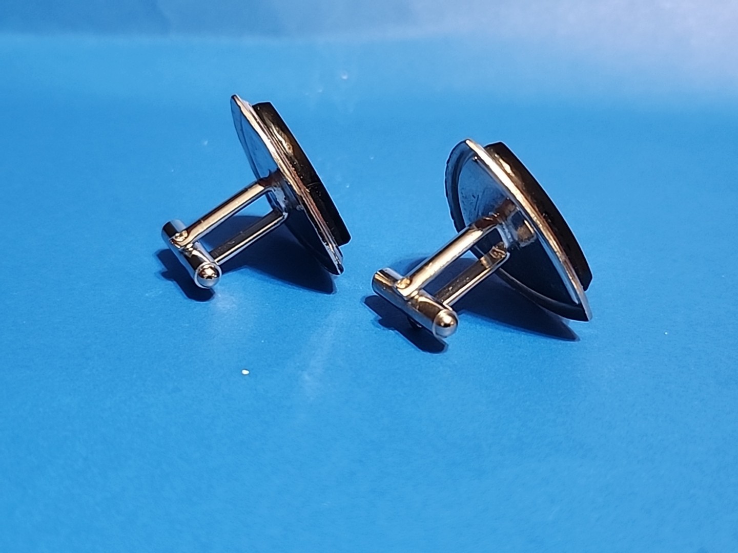 Fish Triangular Shape Bullet Back Silvertone Blac… - image 10