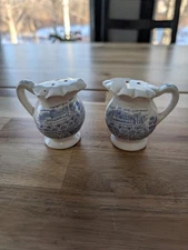 Vintage Beautiful Country Castle Design 3" Salt & Pepper Shakers Japan