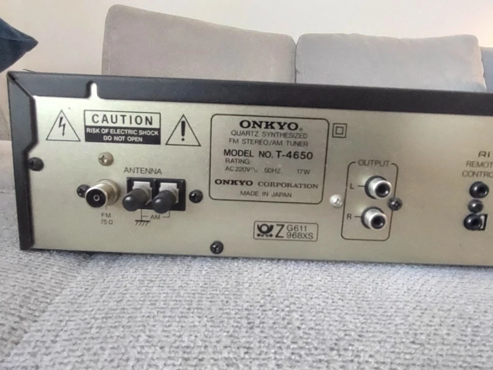 Onkyo - T4650 - Integra, hochwertiger Tuner!   - Bild 4 von 4