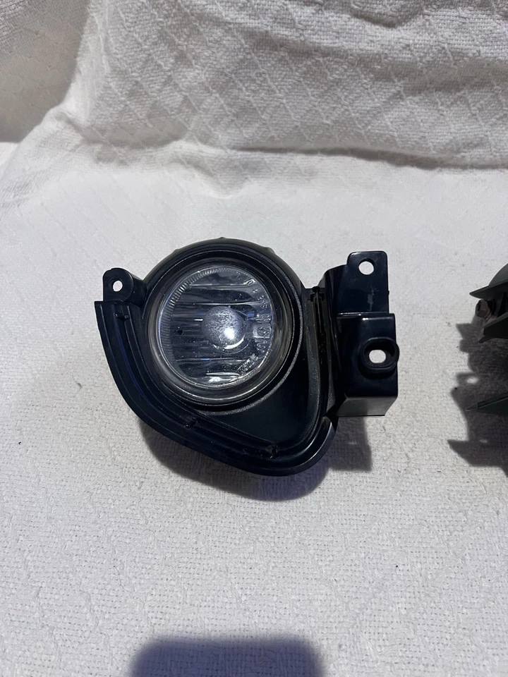PAR DE FAROS ANTINIEBLA DELANTEROS ORIGINALES 03-10 MAZDA RX8 114-61010 Foto 3 de 4