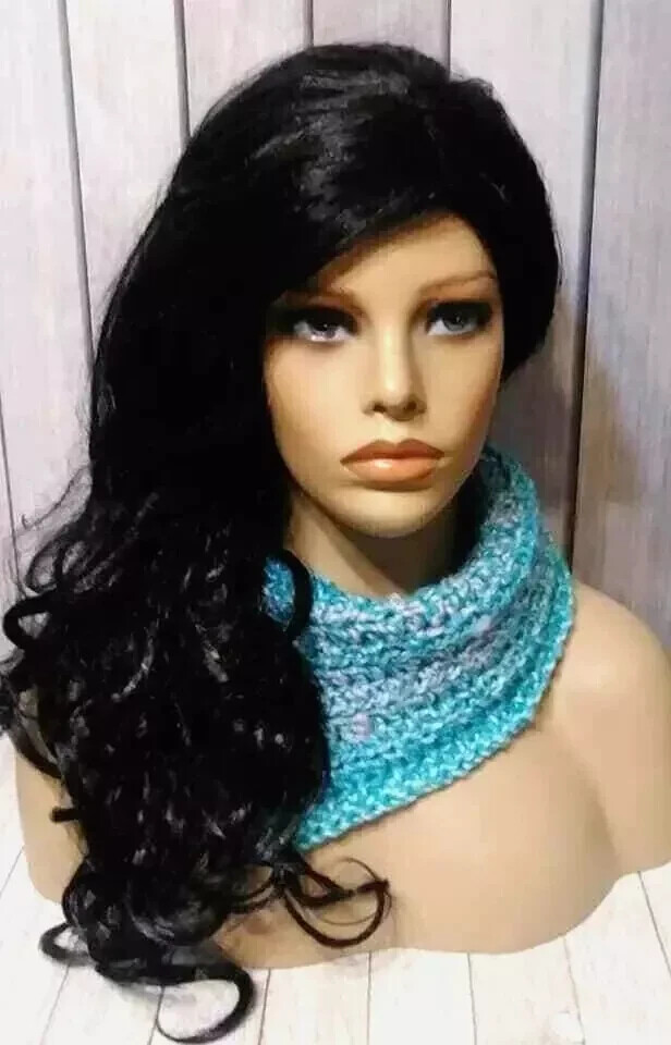 crochet womans handmade scarf bandanna cowl chunky blue sky USA seller new
