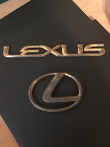 2 雷克萨斯标识雷克萨斯标志欧梅 免运费 Ebay 2 雷克萨斯标识雷克萨斯标志欧梅 免运费 Ebay