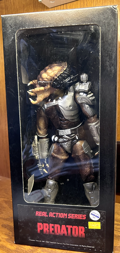 Predator Figure Real Action Series Medicom 1996 - Picture 3 of 3