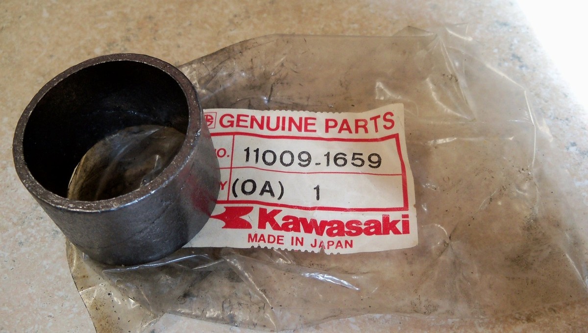 NOS OEM Kawasaki Exhaust Manifold Gasket 1984-90 ZX900 ZG1200