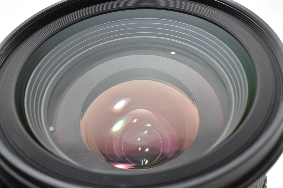 [Near MINT]  Sigma 17-70mm f/2.8-4 DC Lens for Canon EF Mount 2655293 - Image 2 of 4