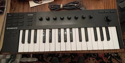 Native Instruments M32  Komplete Kontrol Keyboard Controller (26154)