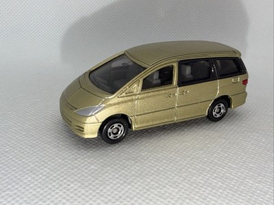 Tomica No. 99 Toyota Estima Gold 2000 Japan