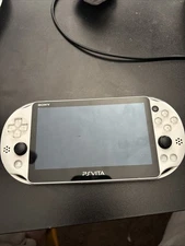 Sony PS Vita PCH-2000ZA22 1GB Handheld Console - Glacier White