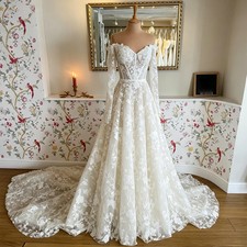 Lace Wedding Dress Long Sleeves V Neck Applique See Through Corset Bridal Gown