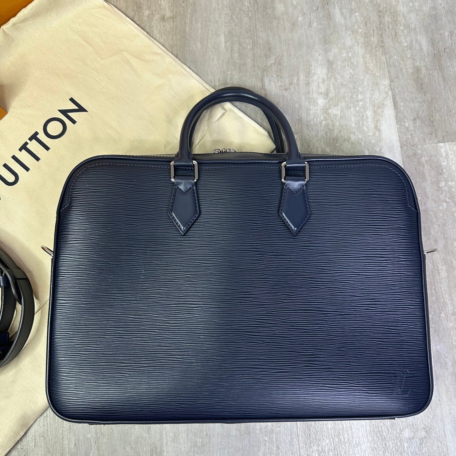 Louis Vuitton Dandy MM Briefcase Messenger In Epi Blue Marine image 2